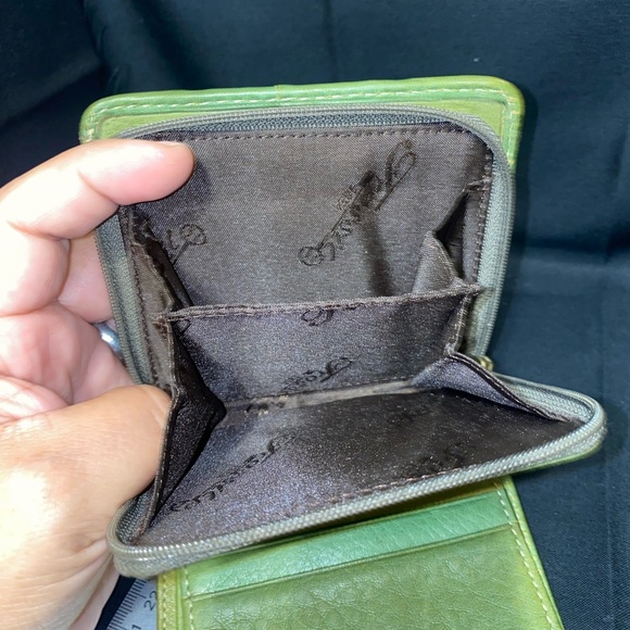 Green Leather Wallet - Picture 8 of 8